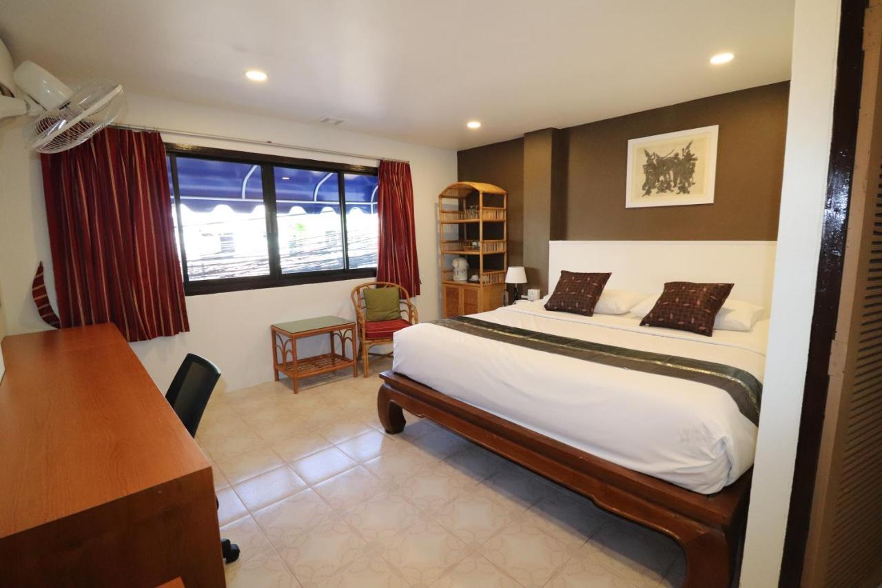 Summer Breeze Hotel Patong Екстер'єр фото